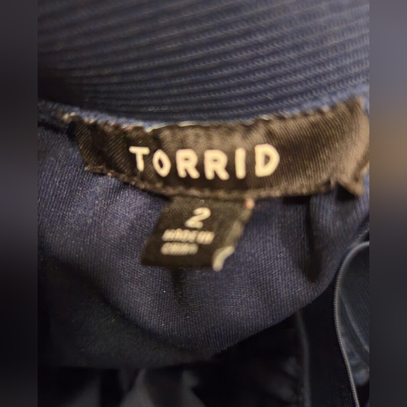 Navy Tulle Skirt - Size 2 - Multiple Layers - Picture 4 of 4